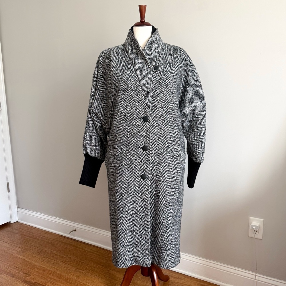Herringbone Tweed Vintage Coat - Picture 2 of 9
